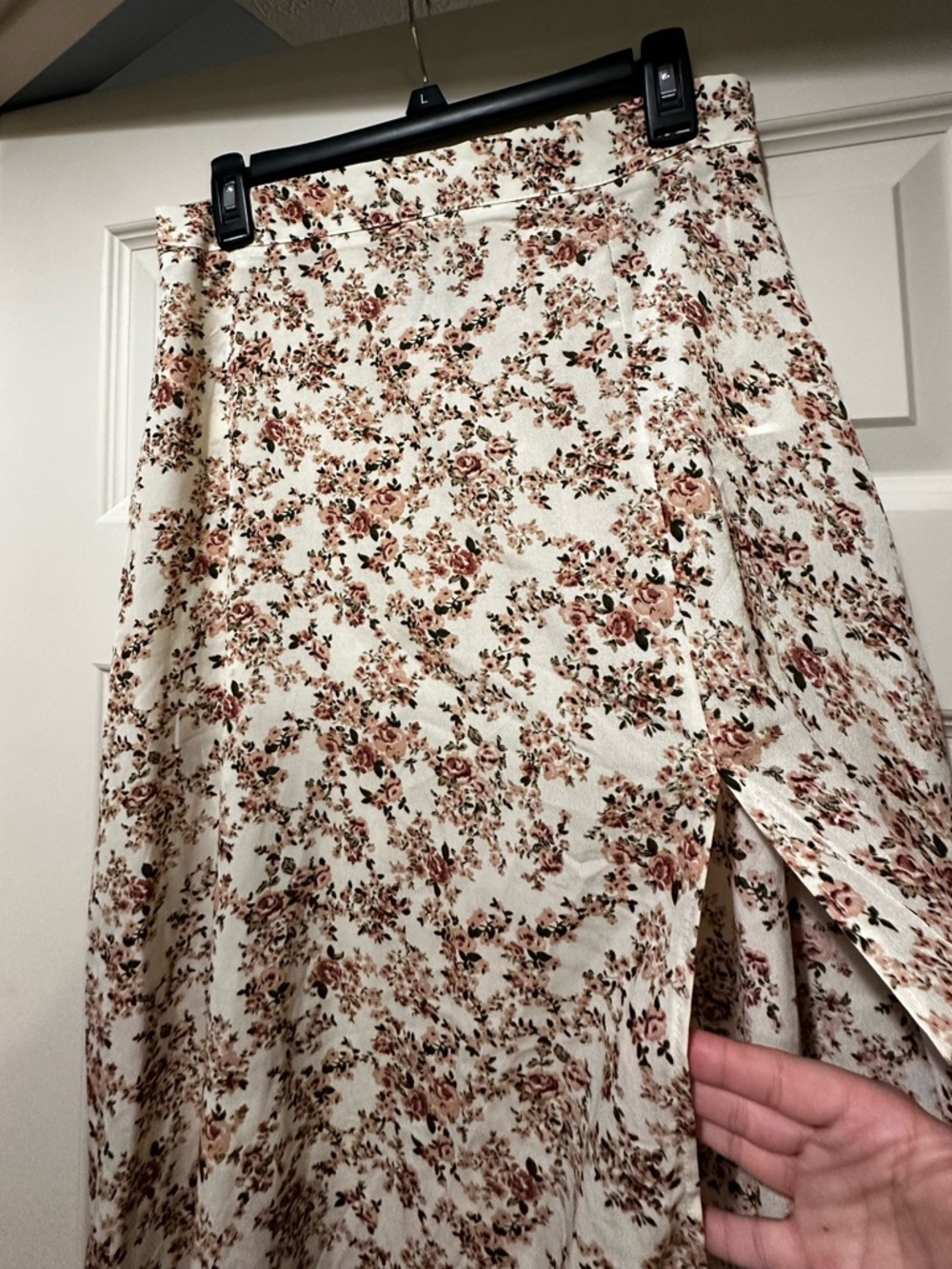 Slitted Skirt Large - Picture 3 of 7